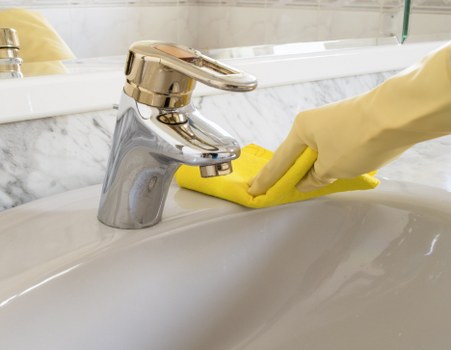 Free quote and transparent junk removal pricing for a cleanout job